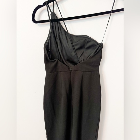 Hello Molly Black One-Shoulder Cocktail Dress - Picture 4 of 5